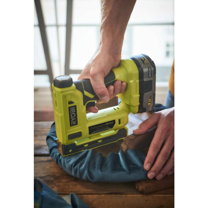 Ryobi ONE+ R18ST50-0 Grapadora inalámbrica 18 V